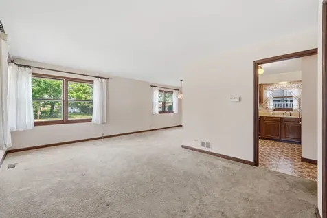 629 North Lakeview Drive Round Lake IL 60073