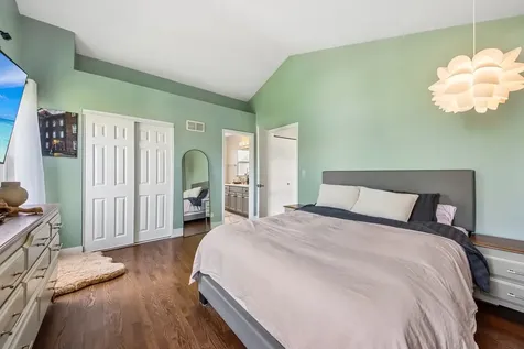 1770 Penny Lane Bartlett IL 60103