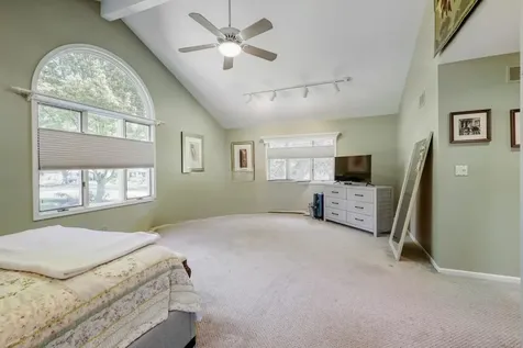 8035 Wolf Road La Grange IL 60525