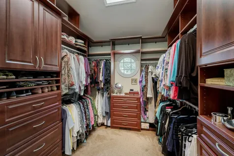 8035 Wolf Road La Grange IL 60525