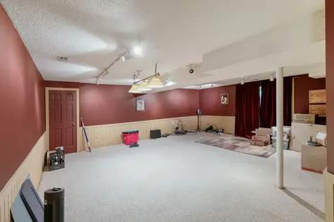 8035 Wolf Road La Grange IL 60525