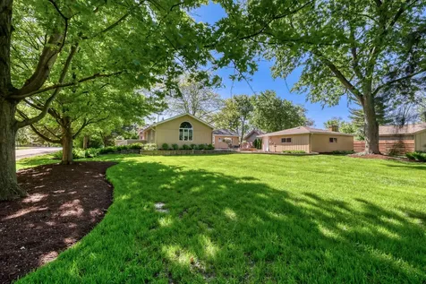 8035 Wolf Road La Grange IL 60525