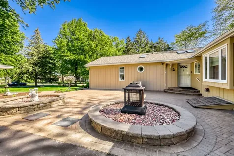 8035 Wolf Road La Grange IL 60525