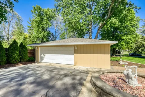 8035 Wolf Road La Grange IL 60525
