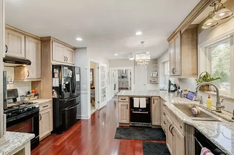 8035 Wolf Road La Grange IL 60525