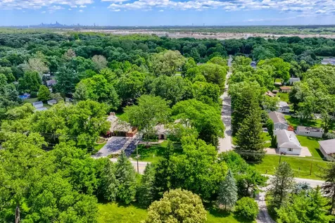 8035 Wolf Road La Grange IL 60525
