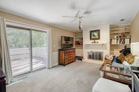 8035 Wolf Road La Grange IL 60525