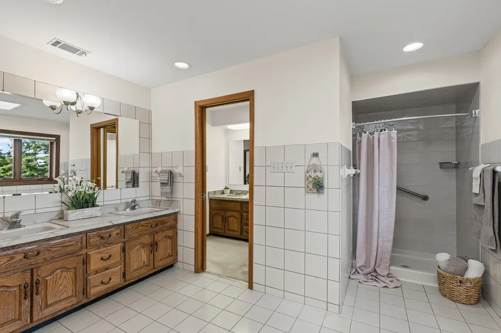 8115 Pluskota Drive Orland Park IL 60462