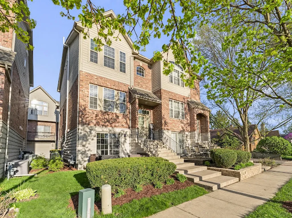 265 North Wilmette Avenue Westmont IL 60559