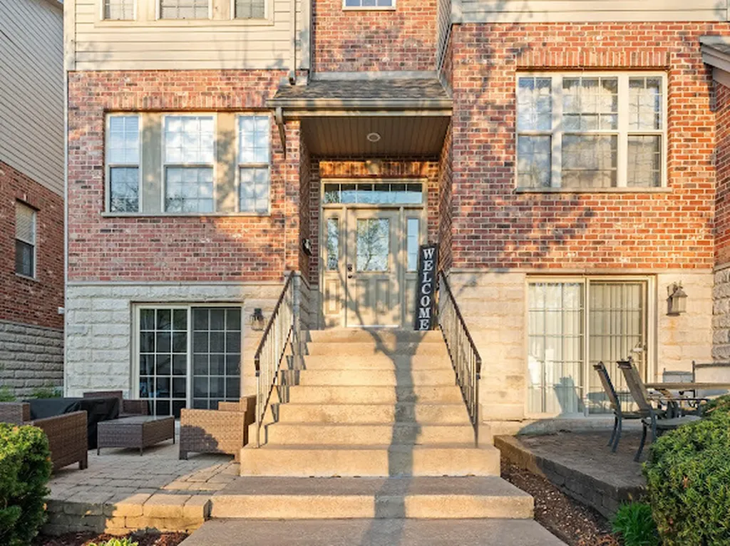 265 North Wilmette Avenue Westmont IL 60559