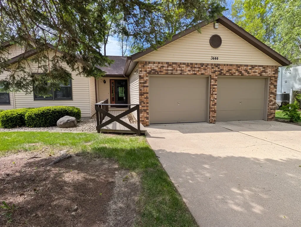 3444 Daren Drive Freeport IL 61032