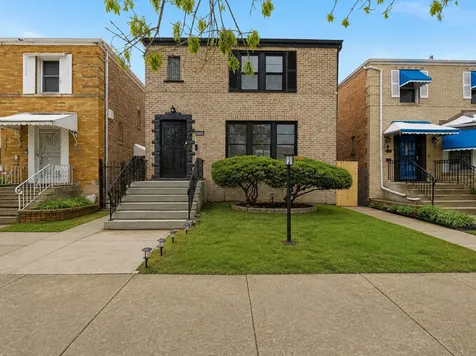10606 South Vernon Avenue Chicago IL 60628