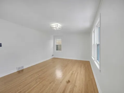 10606 South Vernon Avenue Chicago IL 60628