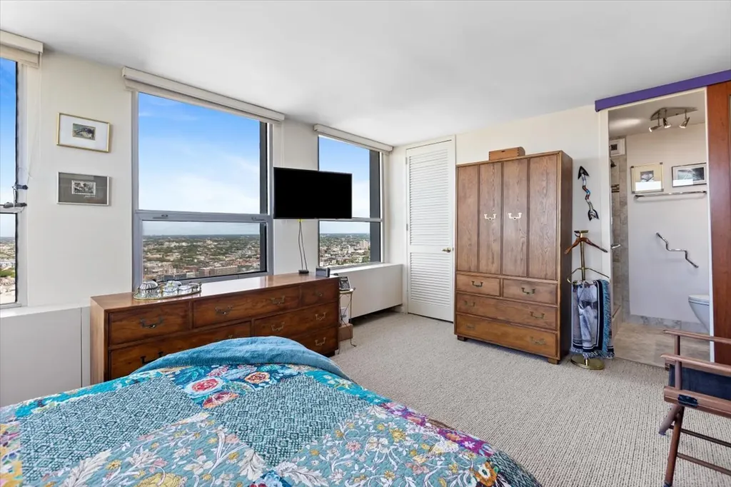2626 North Lakeview Avenue Chicago IL 60614