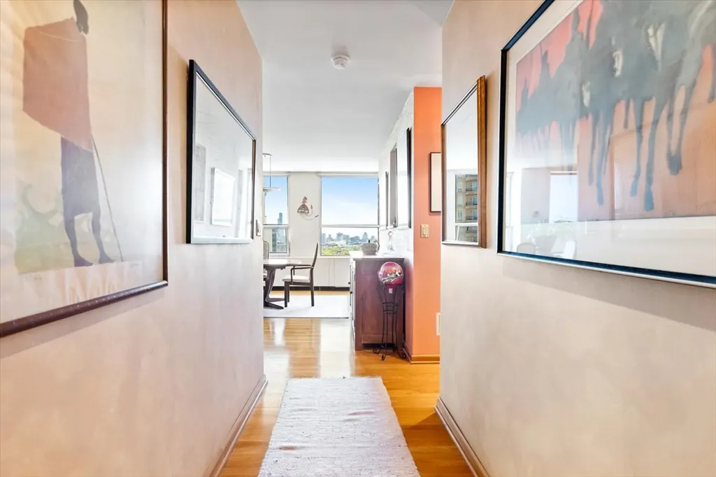 2626 North Lakeview Avenue Chicago IL 60614
