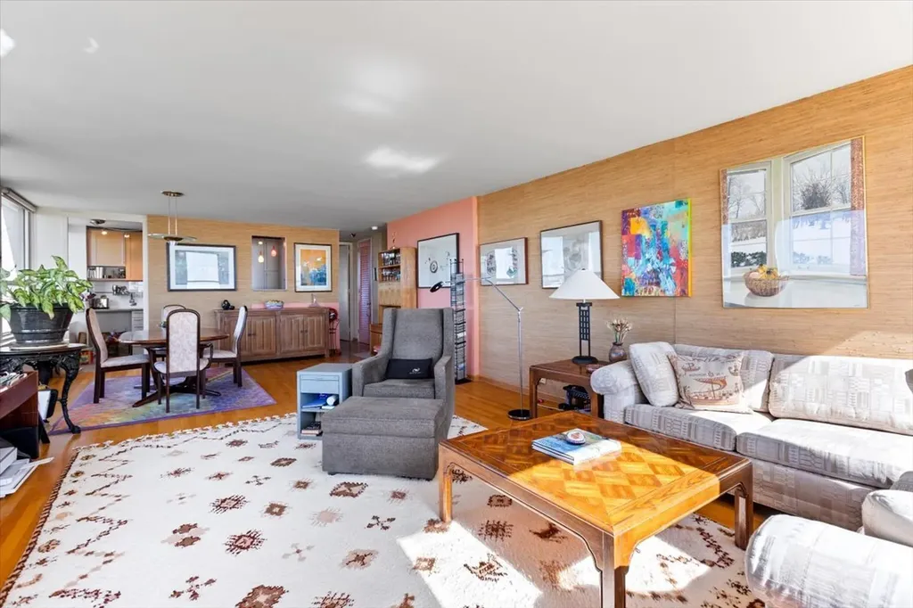 2626 North Lakeview Avenue Chicago IL 60614