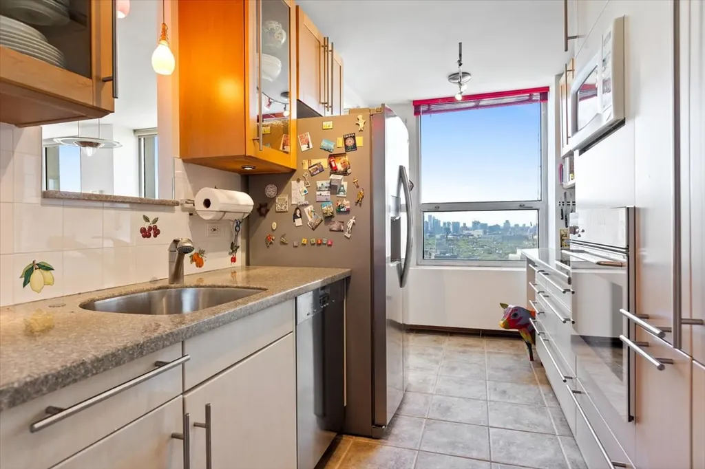 2626 North Lakeview Avenue Chicago IL 60614