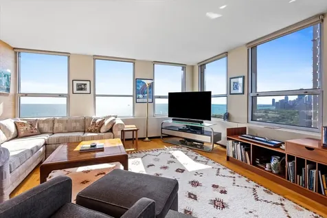 2626 North Lakeview Avenue Chicago IL 60614
