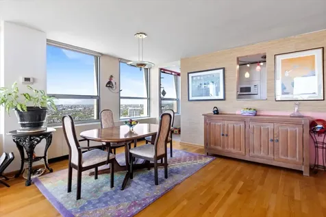 2626 North Lakeview Avenue Chicago IL 60614