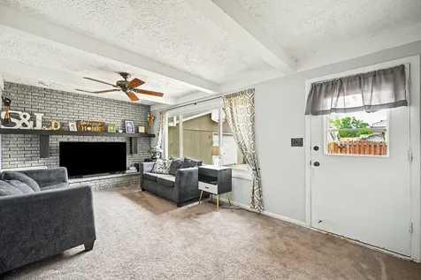 911 Lilac Lane Joliet IL 60435