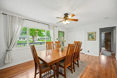 911 Lilac Lane Joliet IL 60435