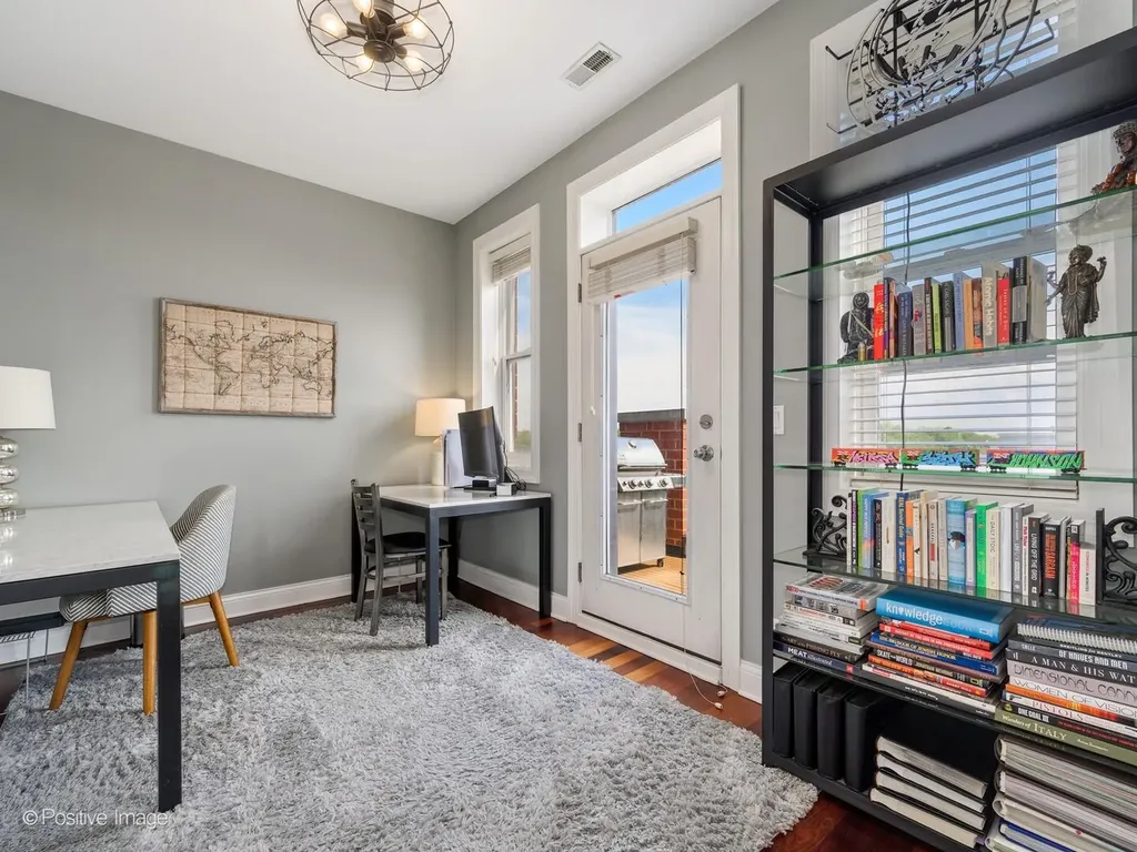 2222 West Belmont Avenue Chicago IL 60618