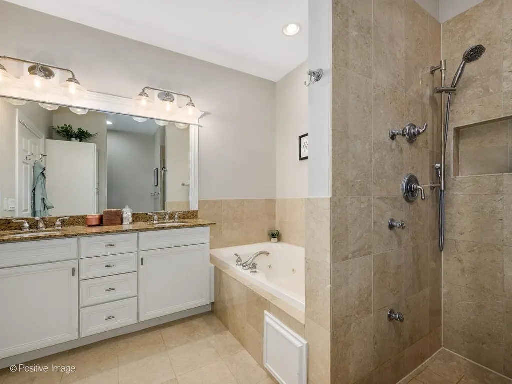 2222 West Belmont Avenue Chicago IL 60618