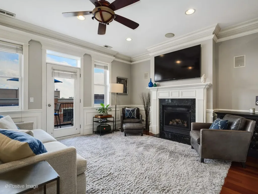 2222 West Belmont Avenue Chicago IL 60618
