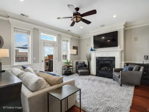 2222 West Belmont Avenue Chicago IL 60618