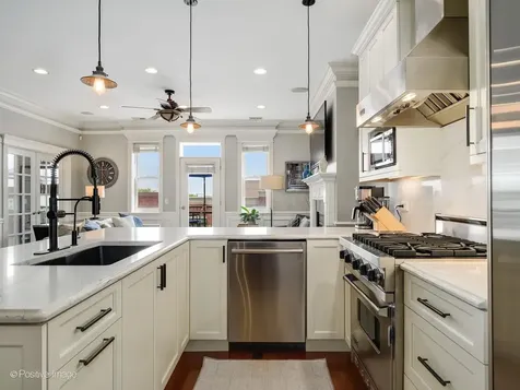 2222 West Belmont Avenue Chicago IL 60618
