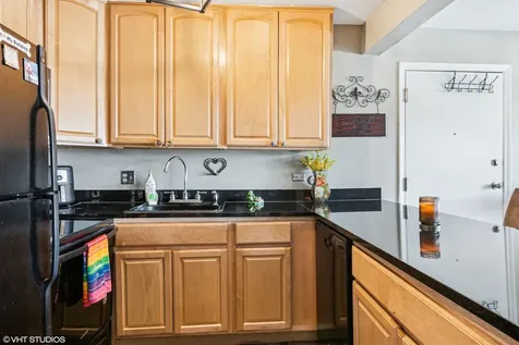 5803 Oakwood Drive Lisle IL 60532