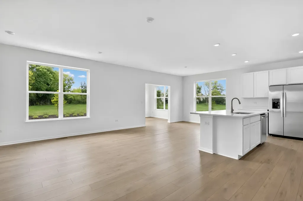 369 Cottrell Lane Aurora IL 60506