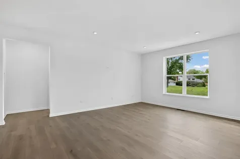 369 Cottrell Lane Aurora IL 60506