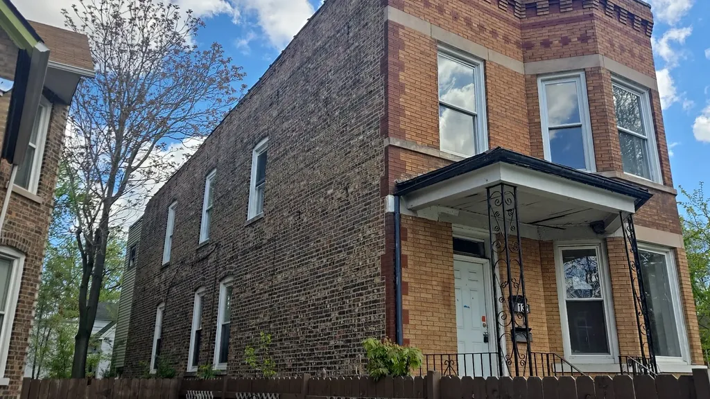 132 West 113th Street Chicago IL 60628