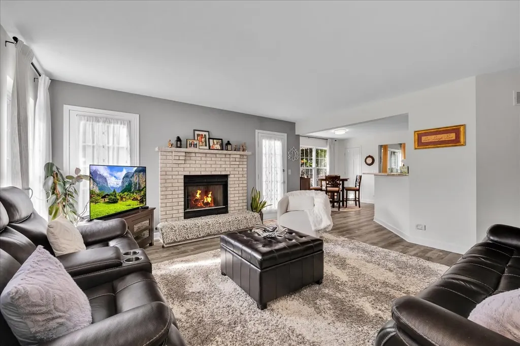 3424 Parliament Lane Naperville IL 60564