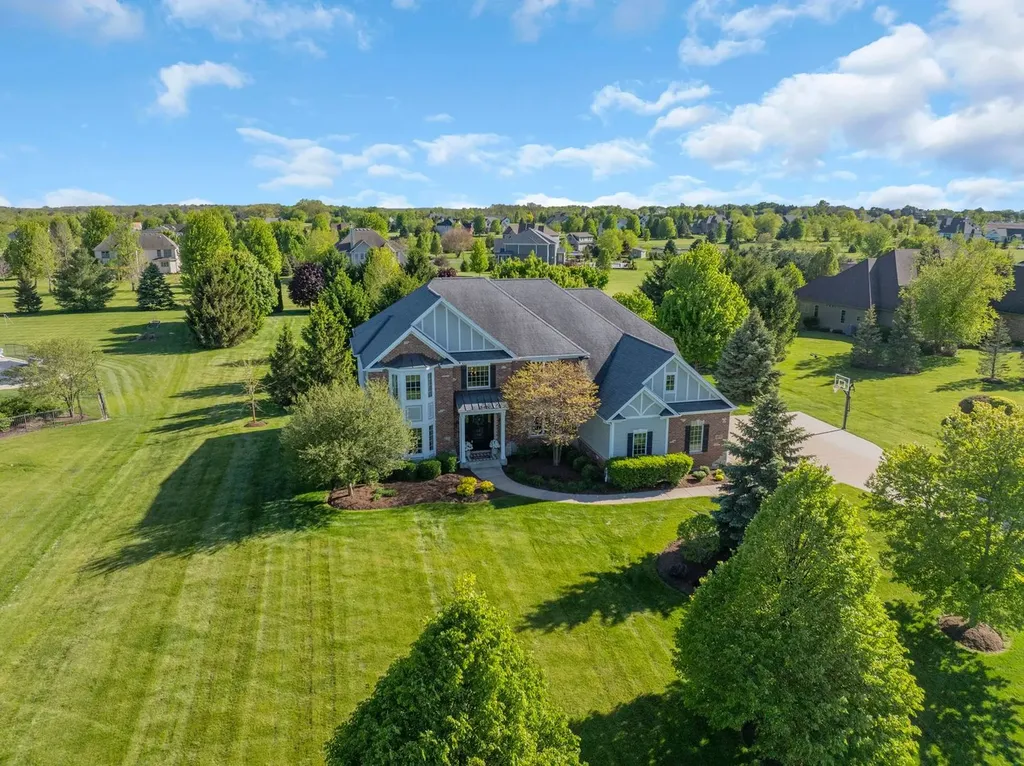 43W707 North Sunset Views Drive St. Charles IL 60175