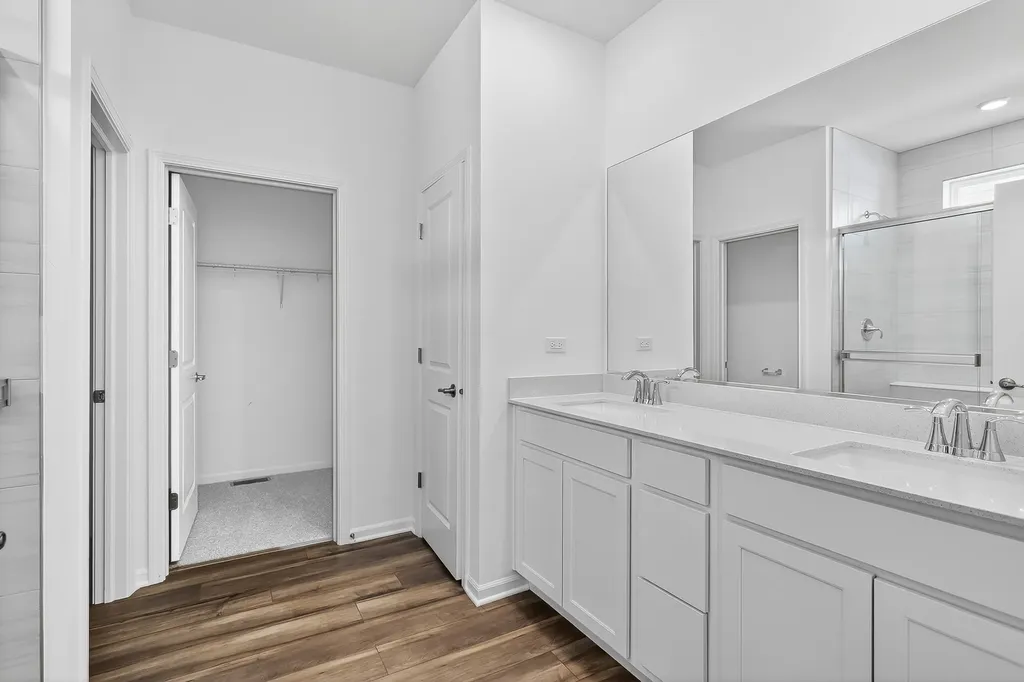 2029 Kenilworth Place Aurora IL 60506