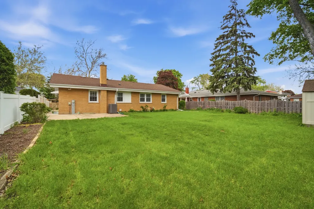 2141 Walnut Street Park Ridge IL 60068