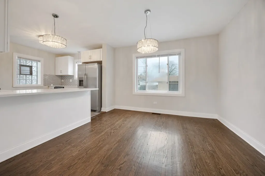 8435 South Cregier Avenue Chicago IL 60617