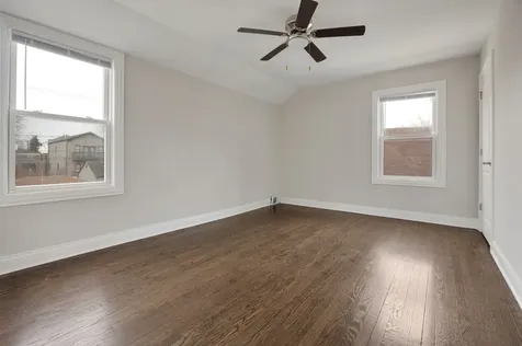 8435 South Cregier Avenue Chicago IL 60617