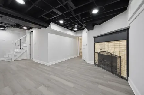 8435 South Cregier Avenue Chicago IL 60617