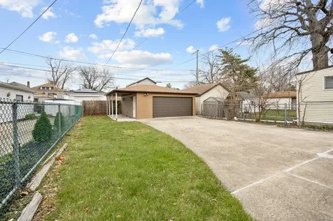 8435 South Cregier Avenue Chicago IL 60617
