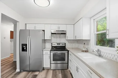 837 Garfield Avenue Libertyville IL 60048