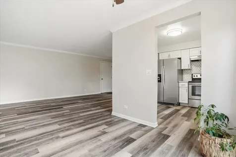 837 Garfield Avenue Libertyville IL 60048