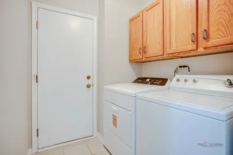 7401 Inglenook Lane Gurnee IL 60031