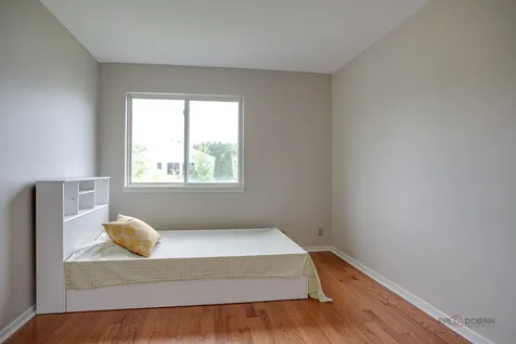 7401 Inglenook Lane Gurnee IL 60031