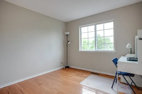 7401 Inglenook Lane Gurnee IL 60031