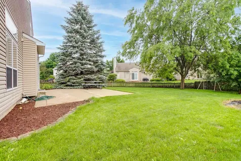 7401 Inglenook Lane Gurnee IL 60031