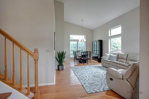 7401 Inglenook Lane Gurnee IL 60031