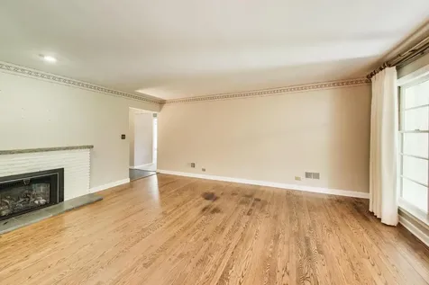 610 South Nawata Avenue Mount Prospect IL 60056